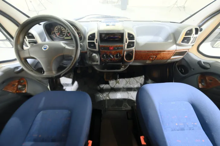 Fahrzeugbild Laika Ecovip 6.1/Festbett/Klima/Markise/DPF-Grün #6