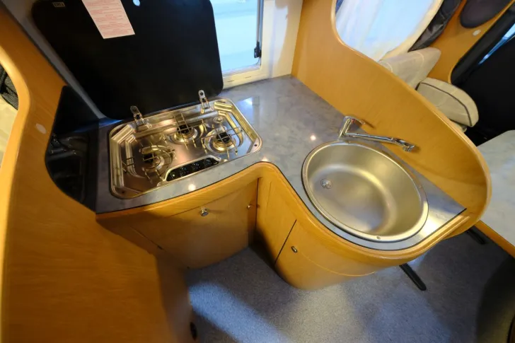 Fahrzeugbild Laika Ecovip 6.1/Festbett/Klima/Markise/DPF-Grün #12