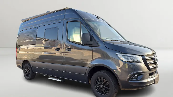 Schräg Vorne Hymer Camper Van Grand Canyon S Xperience