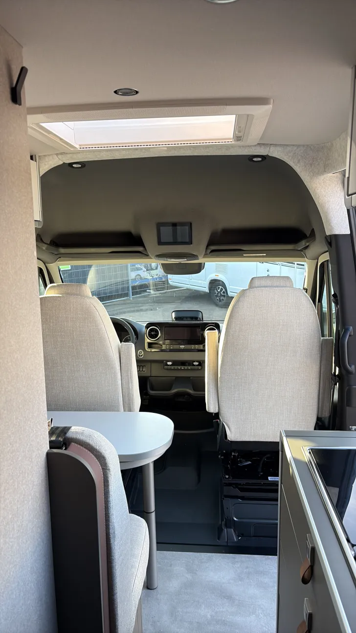 Sicht vorne-hinten Hymer Camper Van Grand Canyon S Xperience
