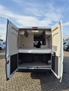 Fahrzeugbild Bürstner Papillon PC 6.0 *auf dem Hof* #4