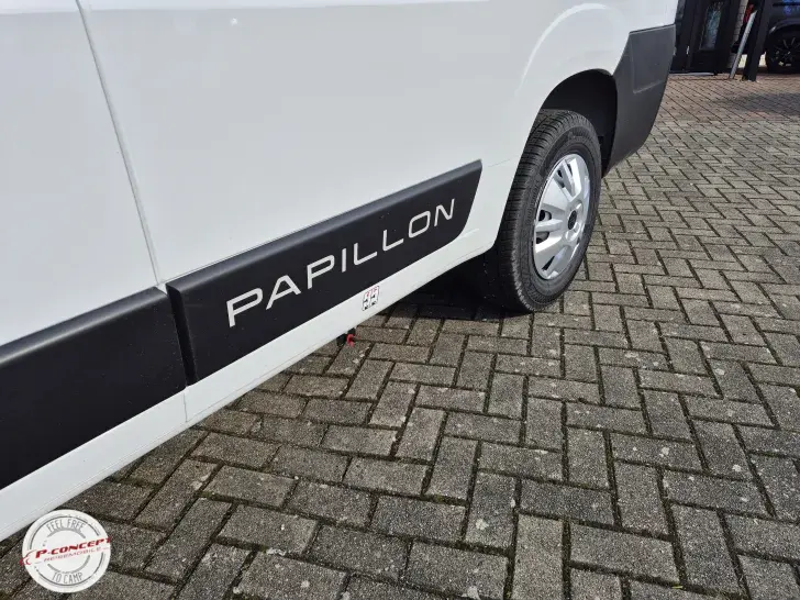 Fahrzeugbild Bürstner Papillon PC 6.0 *auf dem Hof* #24