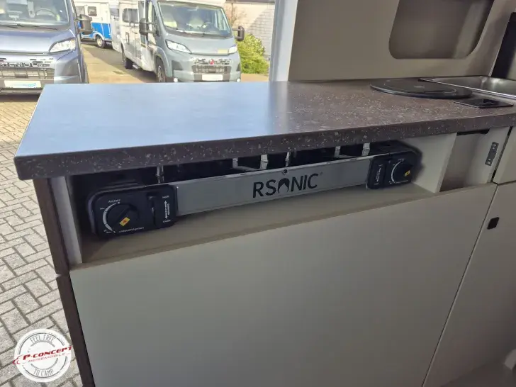 Fahrzeugbild Bürstner Papillon PC 6.0 *auf dem Hof* #12