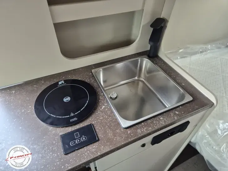 Fahrzeugbild Bürstner Papillon PC 6.0 *auf dem Hof* #10