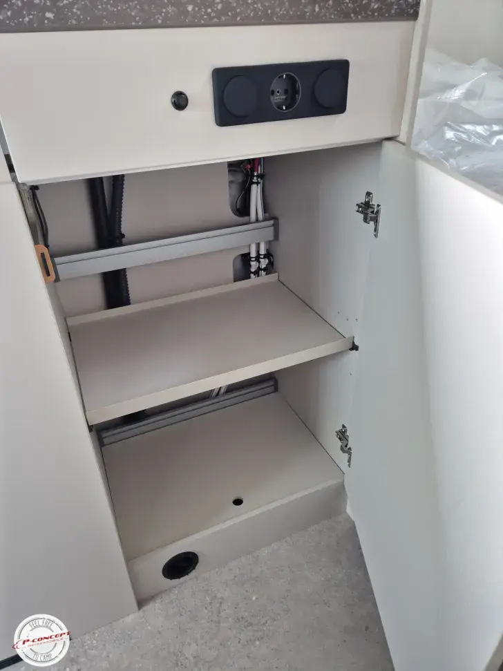 Fahrzeugbild Bürstner Papillon PC 6.0 *auf dem Hof* #23