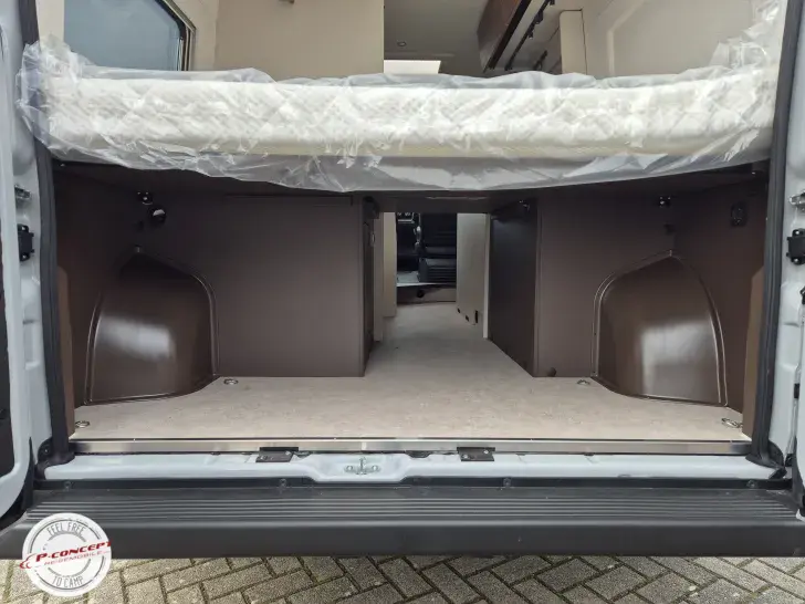 Fahrzeugbild Bürstner Papillon PC 6.0 *auf dem Hof* #18