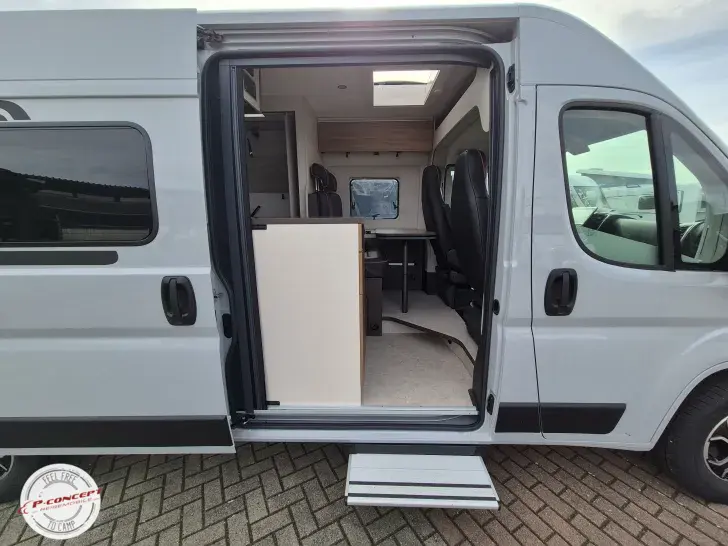 Fahrzeugbild Bürstner Papillon PC 6.0 *auf dem Hof* #8