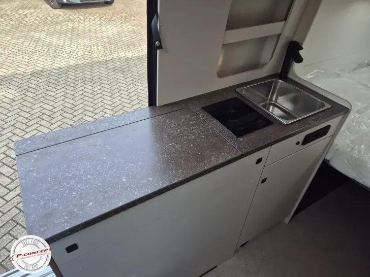 Fahrzeugbild Bürstner Papillon PC 6.0 *auf dem Hof* #14