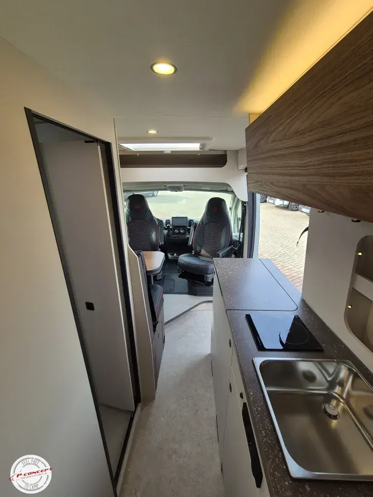 Fahrzeugbild Bürstner Papillon PC 6.0 *auf dem Hof* #9