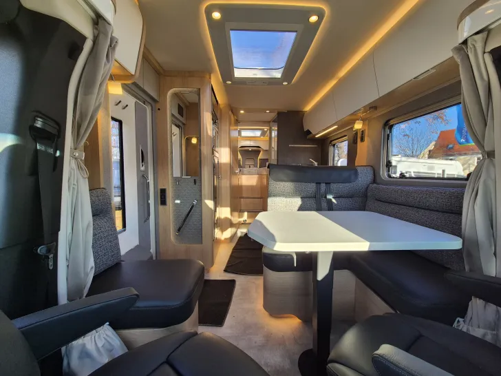 Fahrzeugbild Hymer B-ML T 780 BlackLine *Arktis- & Winterpaket* #15