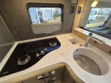 Fahrzeugbild Hymer B-ML T 780 BlackLine *Arktis- & Winterpaket* #27