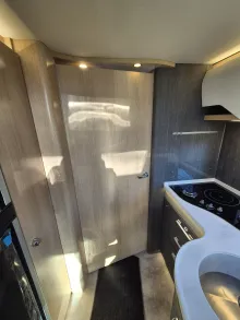 Fahrzeugbild Hymer B-ML T 780 BlackLine *Arktis- & Winterpaket* #28