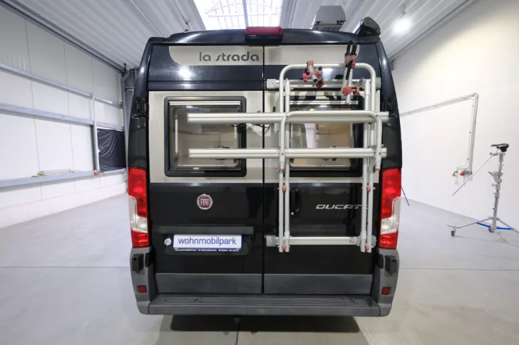 Fahrzeugbild La Strada Avanti M/Festbett/Markise/Tempomat #4