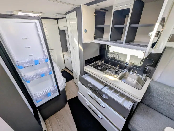 Fahrzeugbild Hobby Excellent 540 WFU AUFLASTUNG 2 T, FUßBODENERW. #11