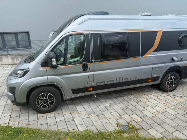 Fahrzeugbild Malibu Van First Class - Two Rooms 640 LE RB charming GT skyview #4