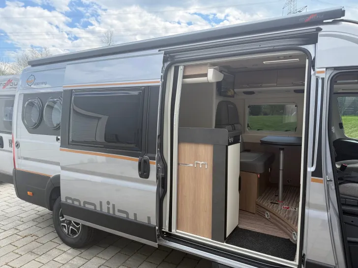 Fahrzeugbild Malibu Van First Class - Two Rooms 640 LE RB charming GT skyview #9