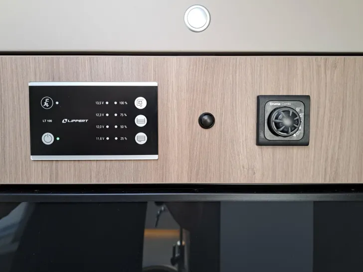 Fahrzeugbild Carado T 459 Pro+ Automatik, Solar, TV, LTE, 3. Bett #11