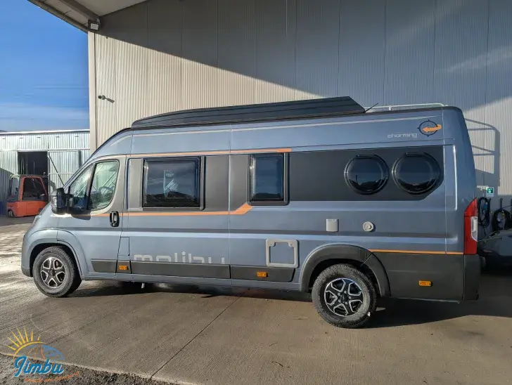 Fahrzeugbild Malibu Van First Class - Two Rooms 640 LE RB charming GT skyview ff4 180 PS/Automatik, 184-2320 #3