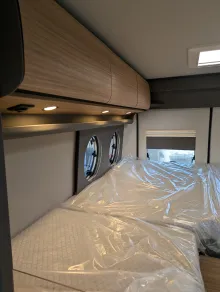 Fahrzeugbild Malibu Van First Class - Two Rooms 640 LE RB charming GT skyview ff4 180 PS/Automatik, 184-2320 #13