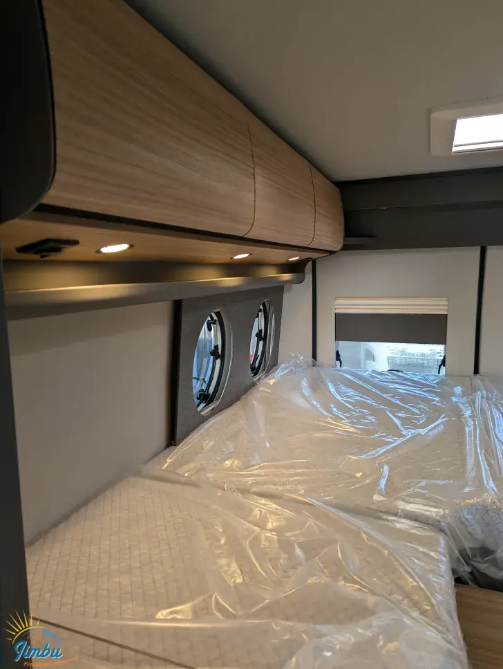 Fahrzeugbild Malibu Van First Class - Two Rooms 640 LE RB charming GT skyview ff4 180 PS/Automatik, 184-2320 #13