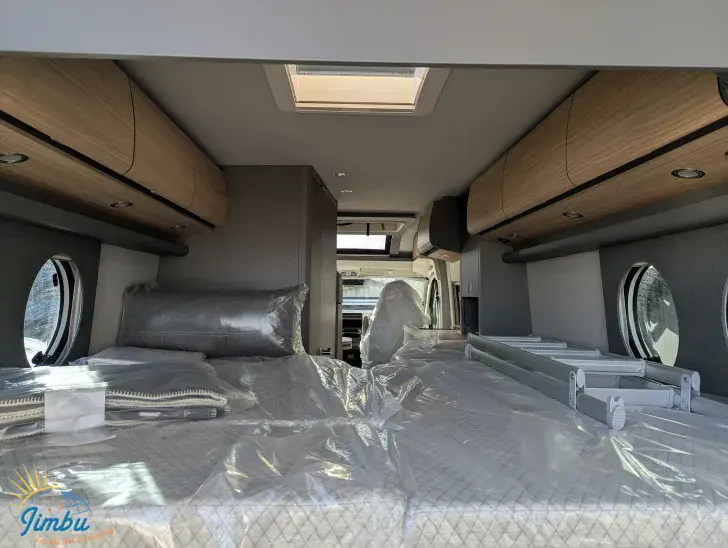 Fahrzeugbild Malibu Van First Class - Two Rooms 640 LE RB charming GT skyview ff4 180 PS/Automatik, 184-2320 #15