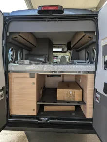 Fahrzeugbild Malibu Van First Class - Two Rooms 640 LE RB charming GT skyview ff4 180 PS/Automatik, 184-2320 #19