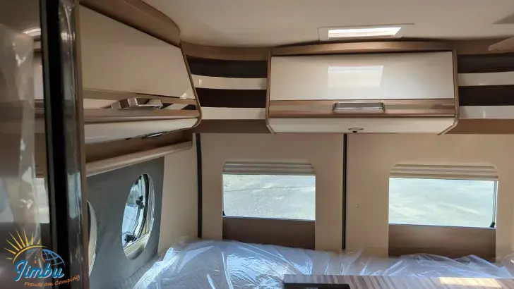 Sicht vorne-hinten Malibu Van Comfort 600 DB charming GT skyview Auto./Aufstelld./AHK 109-2280