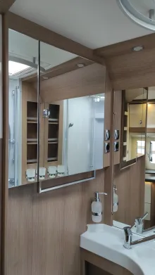 Fahrzeugbild Malibu T 460 LE 180PS | Automatik, 622 - 2091 #26