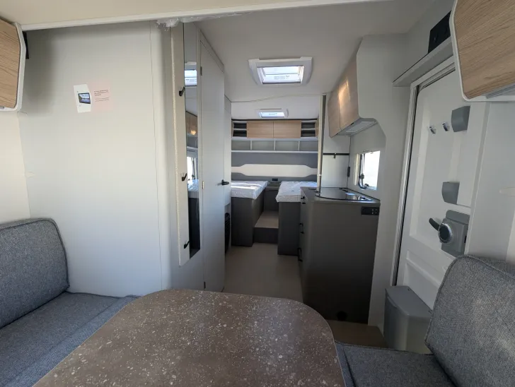 Fahrzeugbild Bürstner B66 Plus 520 TL Gewichtserhöhung 1900kg #6