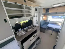 Fahrzeugbild Bürstner B66 490 TL AUFLASTUNG 1600 KG #10