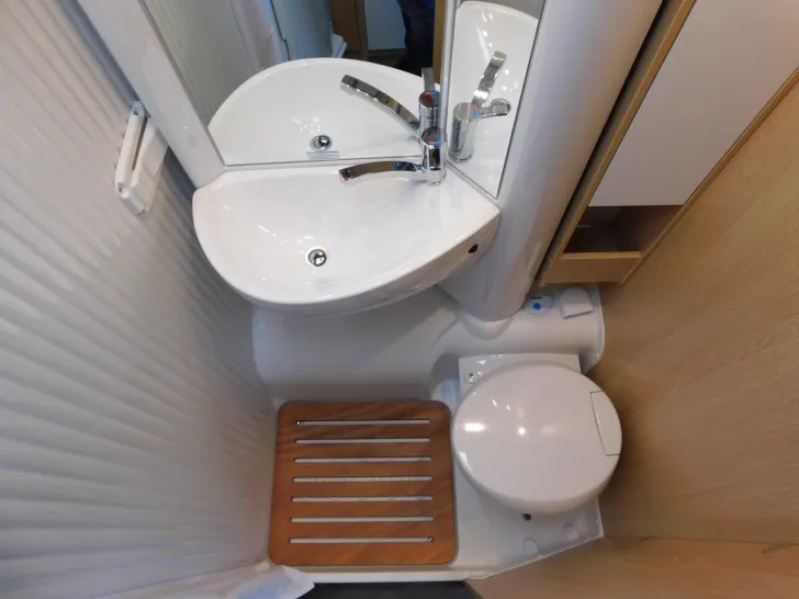 Fahrzeugbild Sunlight Adventure V 66 Verfügbar ab November 2026 #18