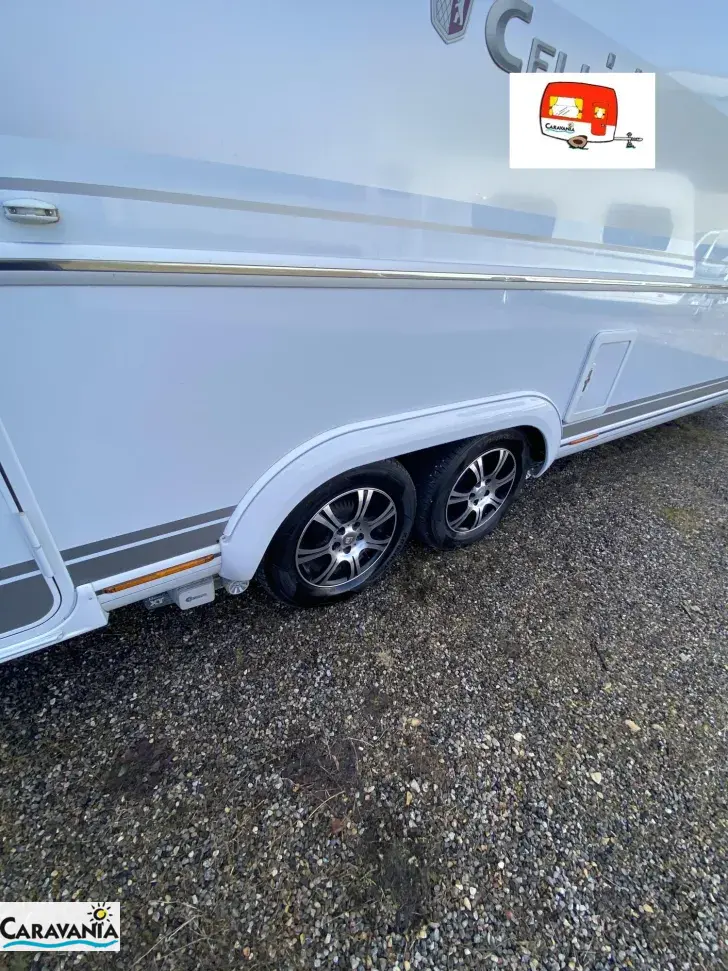 Fahrzeugbild Tabbert Cellini 655 DF Mover + Stützen+ Klima #15