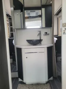 Fahrzeugbild Roller Team GRANDUCA 266 TL Erstbesitz, top gepf #6