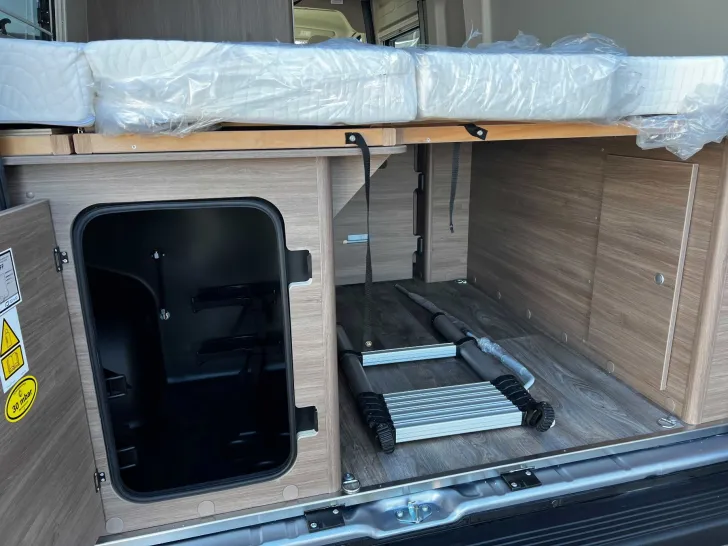 Fahrzeugbild Carado Camper Van CV 640+AT9G+Schlafdach+Kamera+LED+DHZG #7