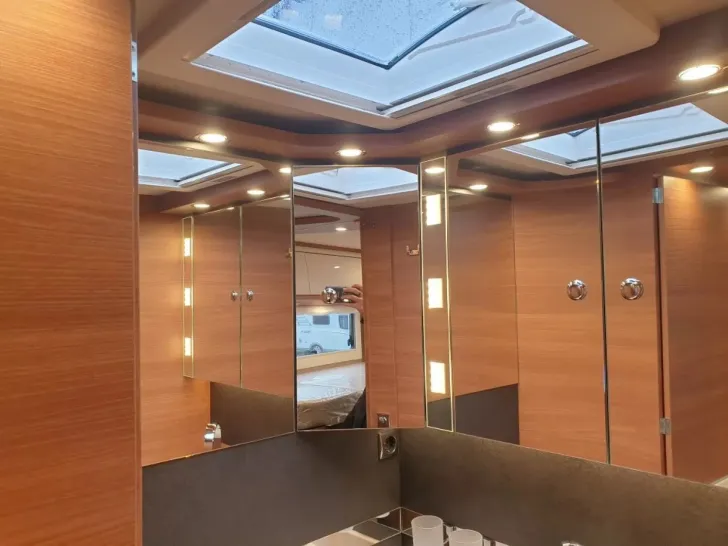 Fahrzeugbild Carthago chic c-line I 4.9 LE aus Vermietflotte #21