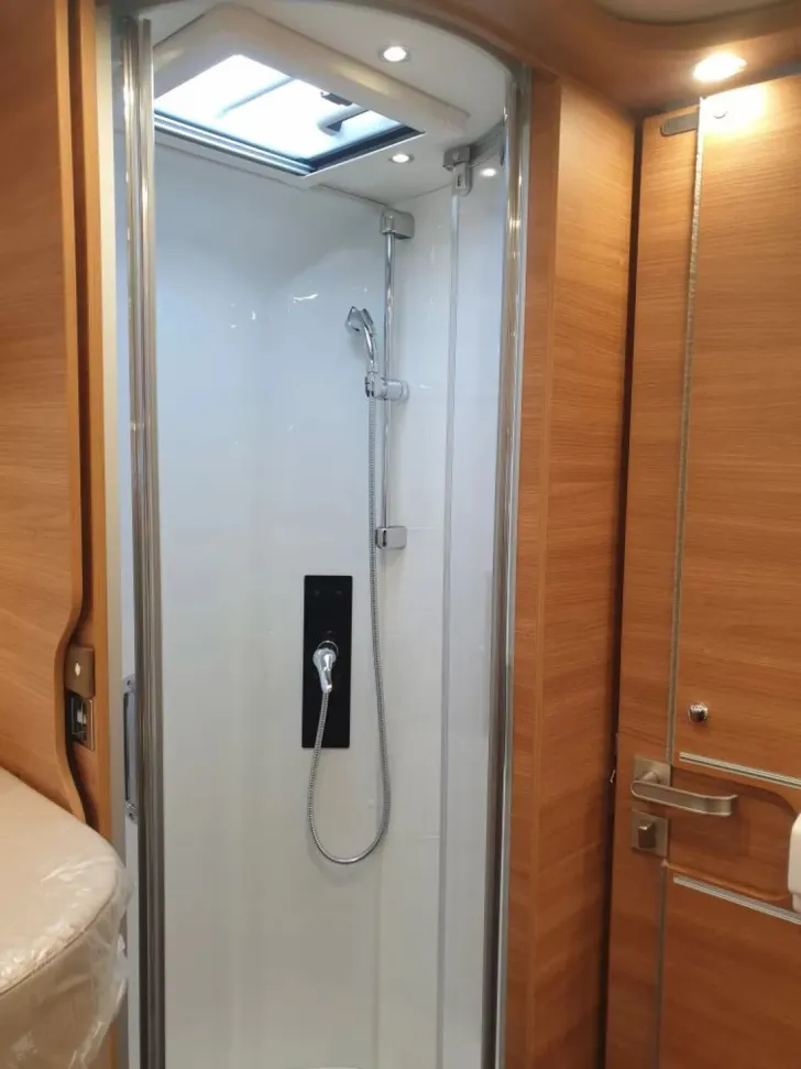 Fahrzeugbild Carthago chic c-line I 4.9 LE aus Vermietflotte #22