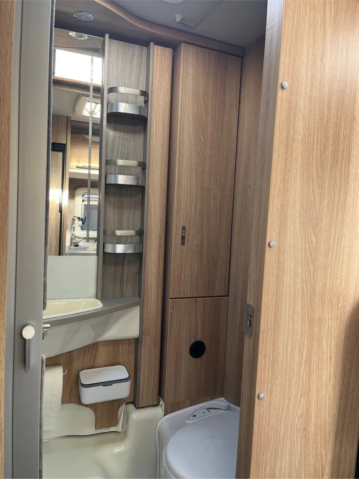 Fahrzeugbild Knaus Sky i 650 LEG 4.400 kg +TV+SAT #8