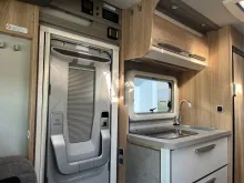 Fahrzeugbild Knaus Sky i 650 LEG 4.400 kg +TV+SAT #9