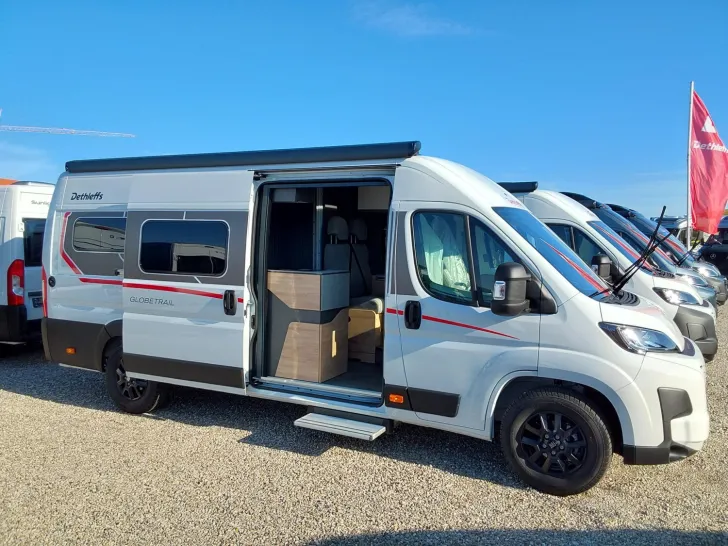 Fahrzeugbild Dethleffs Globetrail 640 ER Fiat Raumbad, top Ausstattung #3