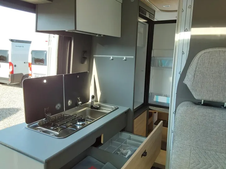 Fahrzeugbild Dethleffs Globetrail 640 ER Fiat Raumbad, top Ausstattung #10