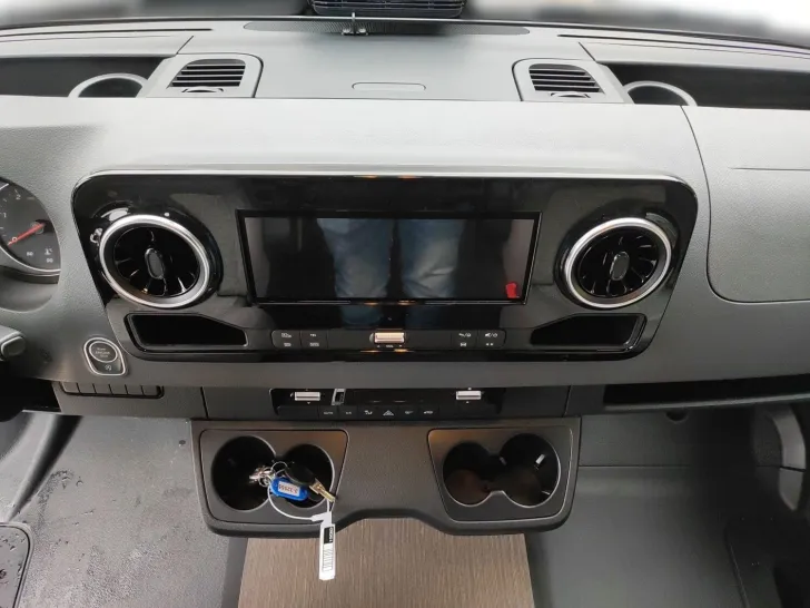 Fahrzeugbild Carthago C1-tourer T 143 KB LE comfort SIE SPAREN 22275,- #9