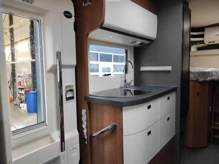 Fahrzeugbild Carthago C1-tourer T 143 KB LE comfort SIE SPAREN 22275,- #13