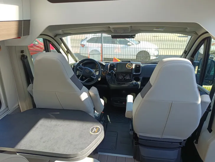 Fahrzeugbild VanTourer 540 D GO! *Automatik*Navigation*Safety #14