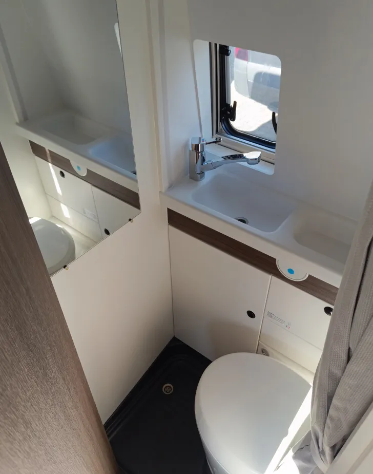 Fahrzeugbild VanTourer 540 D GO! *Automatik*Navigation*Safety #16