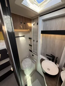 Fahrzeugbild Bürstner Signature SFT 7.0 #13