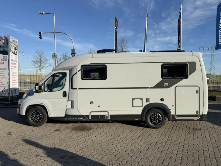 Fahrzeugbild Bürstner Signature SFT 7.0 #31