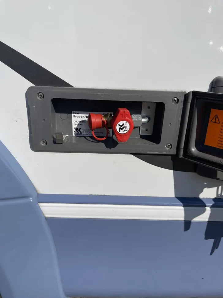 Fahrzeugbild Bürstner Delfin 660 Harmony #8