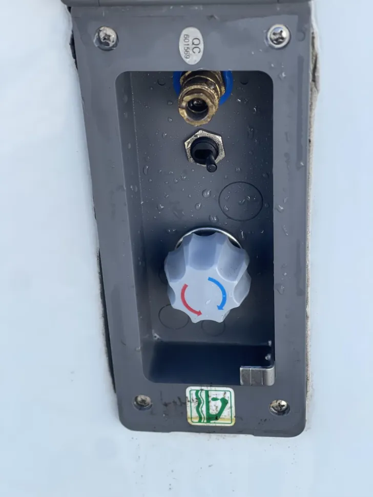 Fahrzeugbild Bürstner Delfin 660 Harmony #9