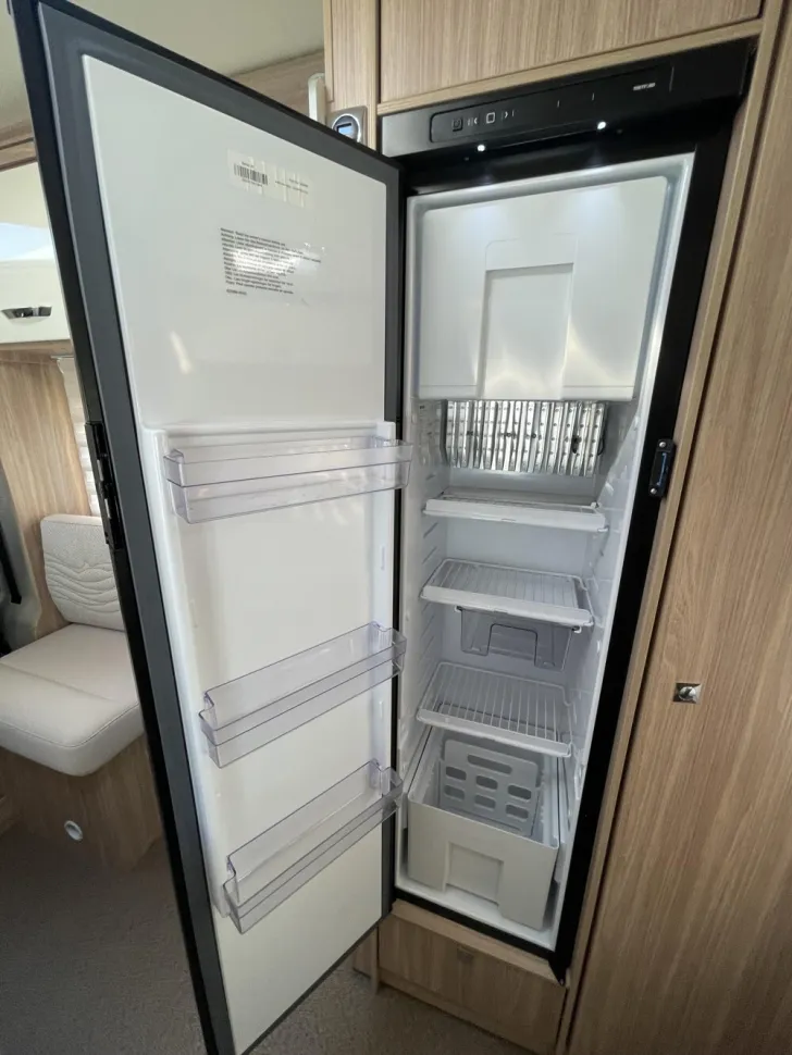 Fahrzeugbild Bürstner Delfin 660 Harmony #23