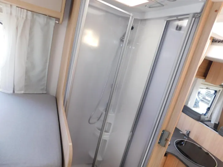 Fahrzeugbild Sunlight T XV 68 Hubbett,Solar,Wechselrichter #17